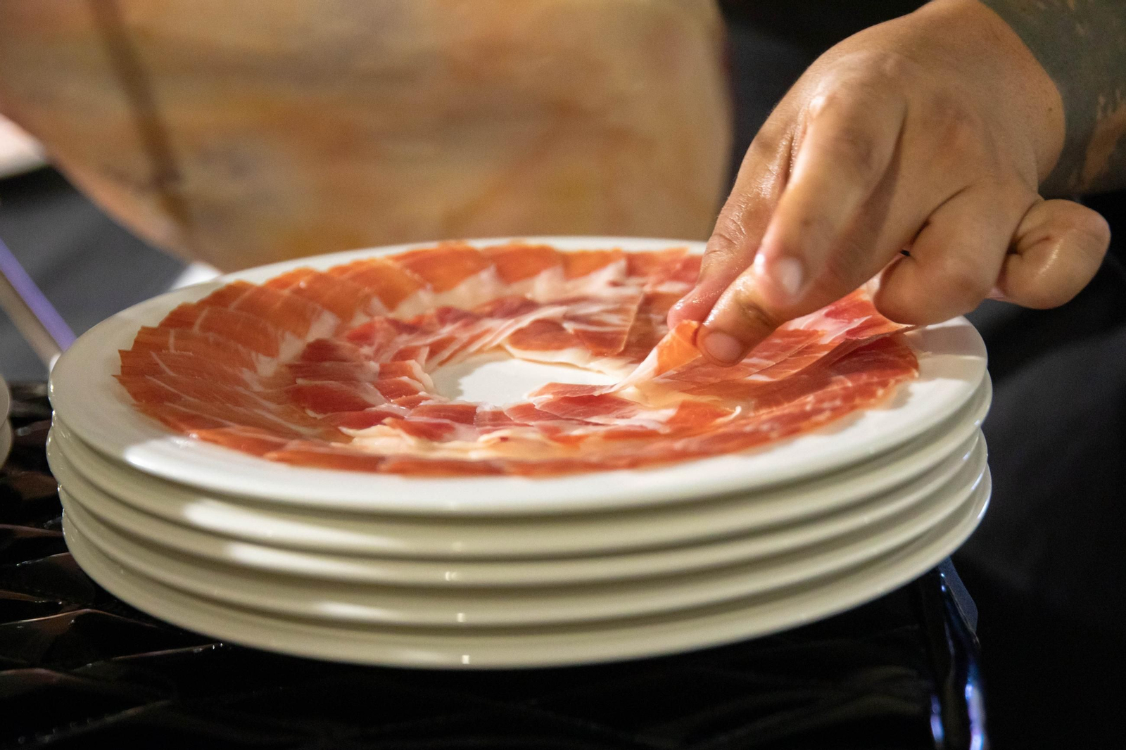 Concurso de cortadores de jamón en Serón, en imágenes