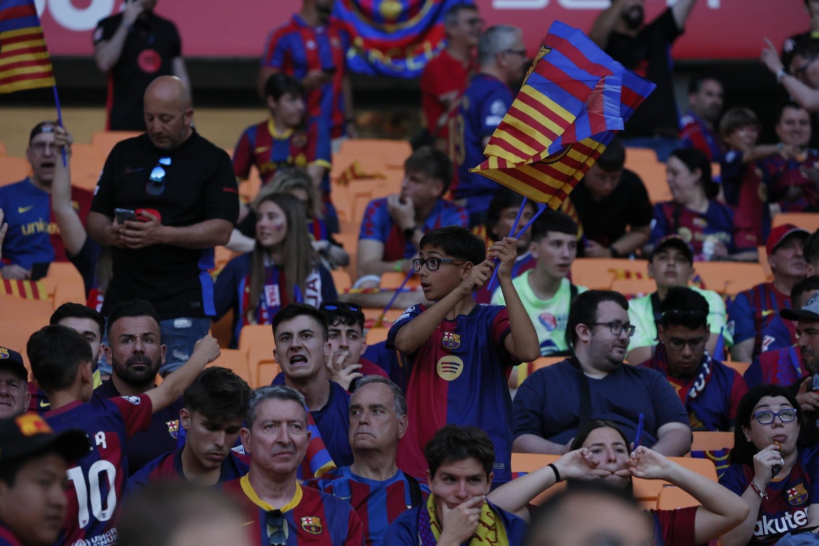 Búscate en las gradas de la final de la Copa del Rey 2025 en Sevilla