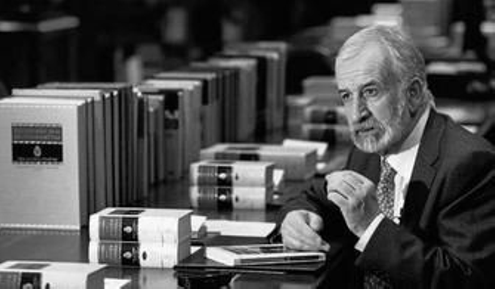 Salvador Gutiérrez, director de la nueva 'Ortografía de la lengua española'.