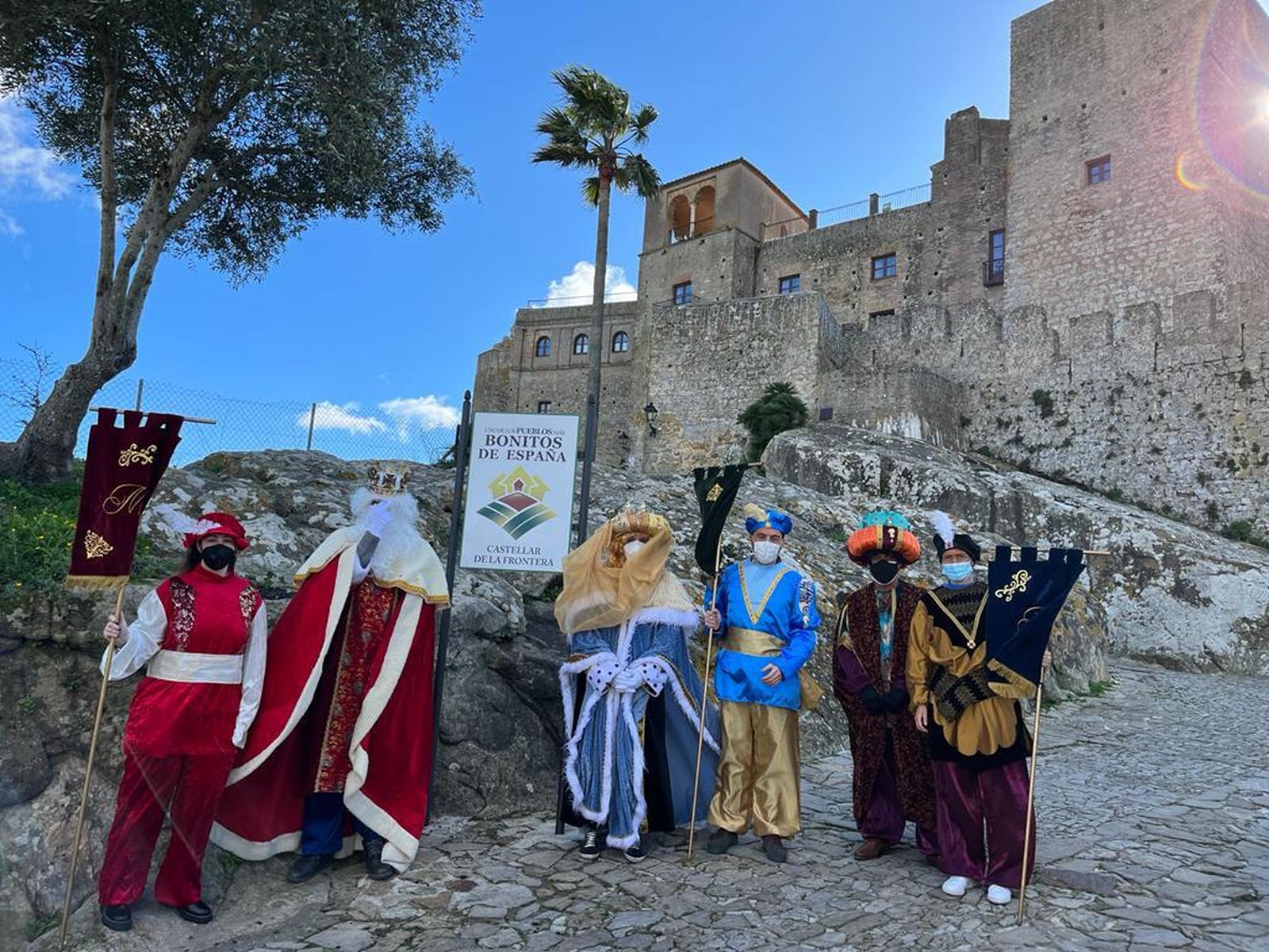 Los Reyes Magos visitan Castellar de la Frontera