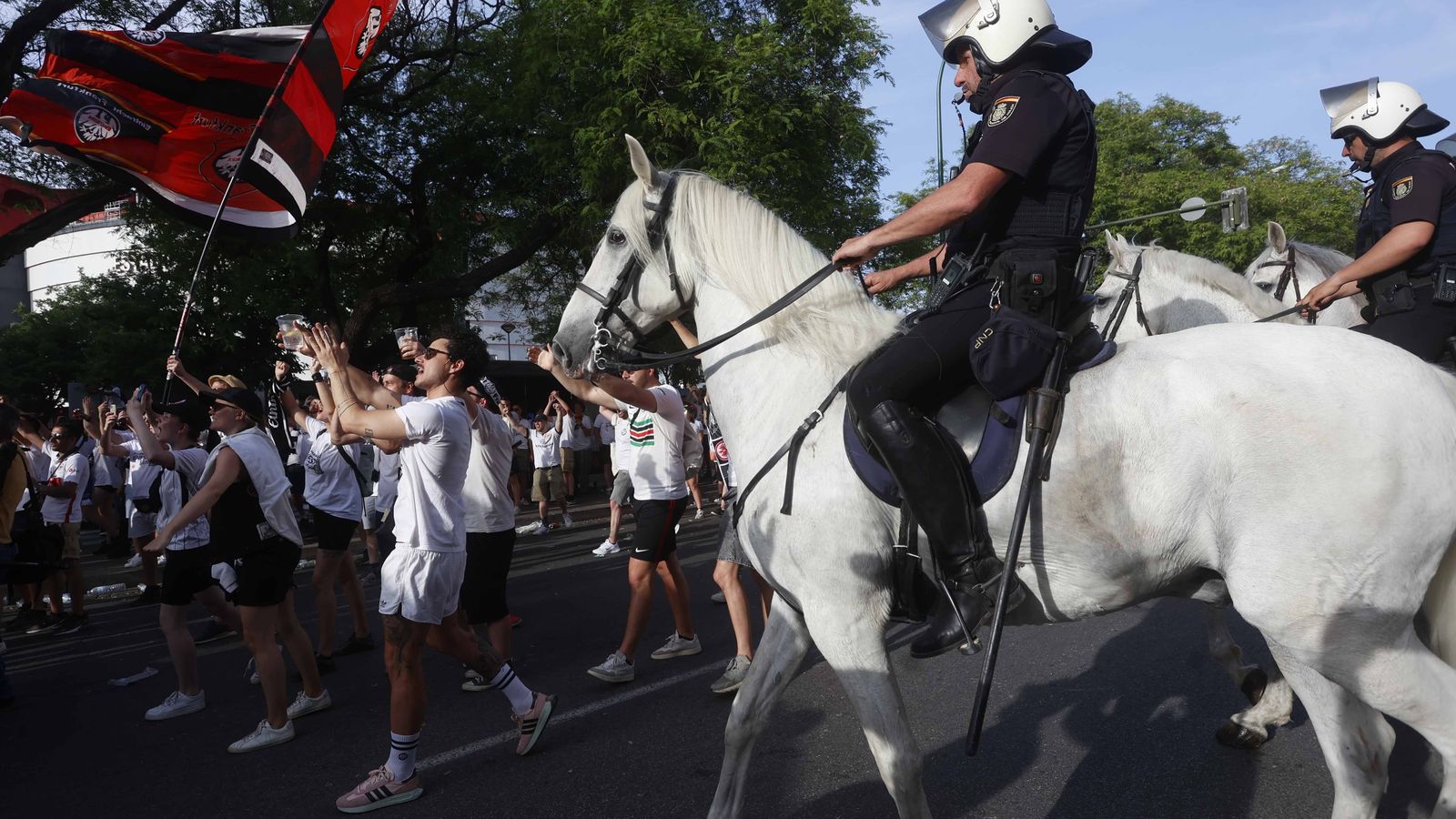 Blindaje policial en los accesos al Sánchez Pizjuan