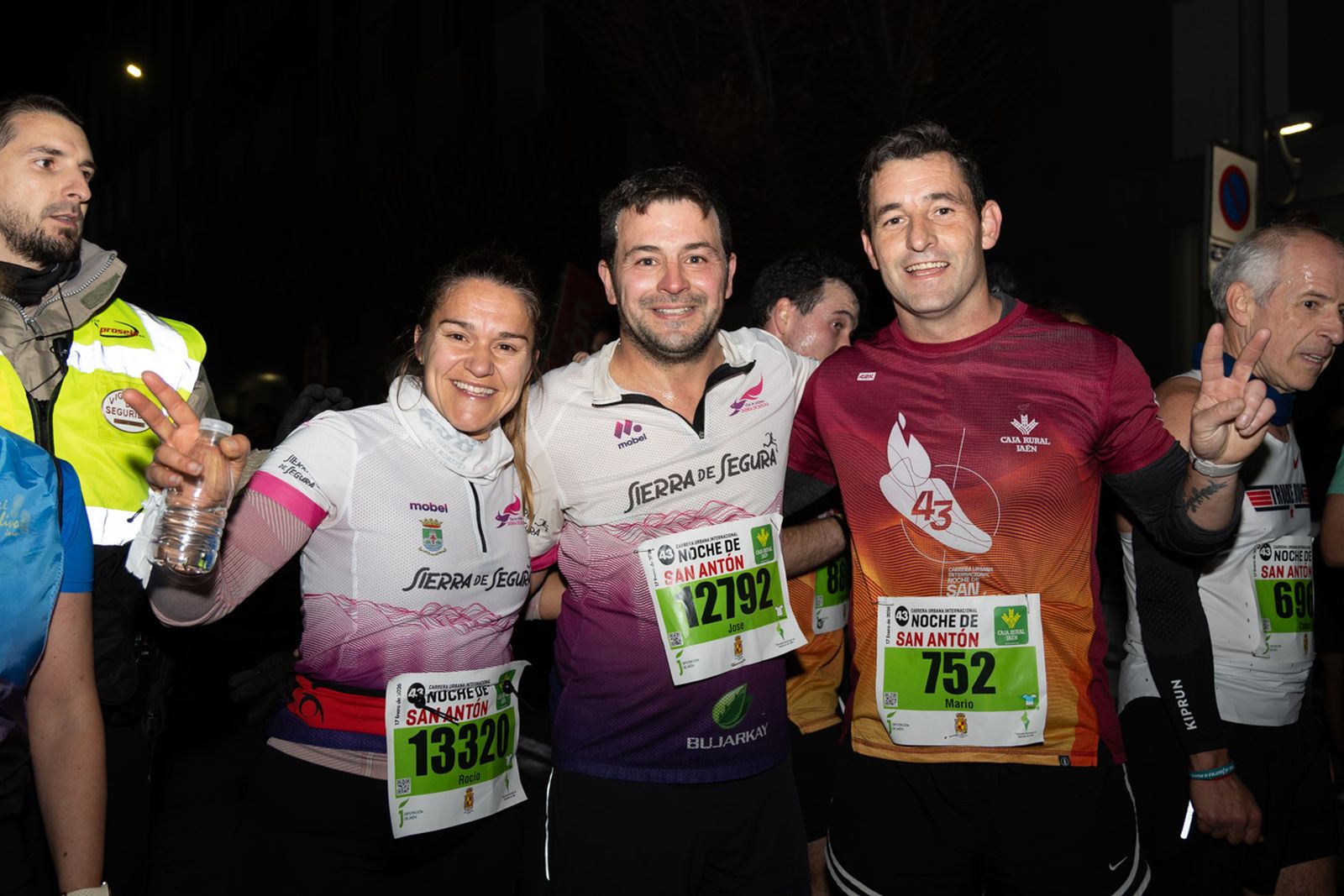 En imágenes: búscate en tu llegada a meta de la Carrera de San Antón 2026 (II)