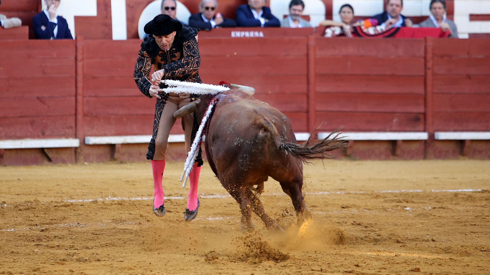 Última tarde de toros de la Feria de Jerez 2024 con Morante, Manzanares y Castella