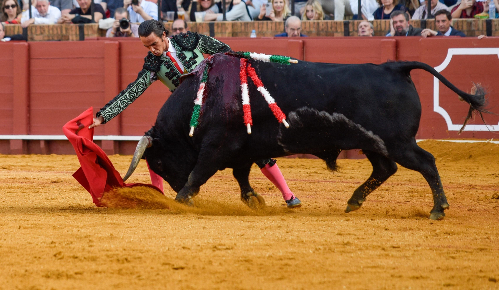 La segunda del abono de la Real Maestranza, en imágenes