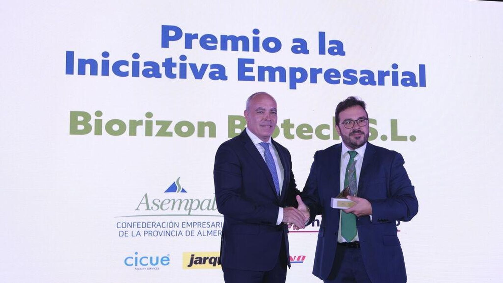 Entrega del premio a Biorizon Biotech.