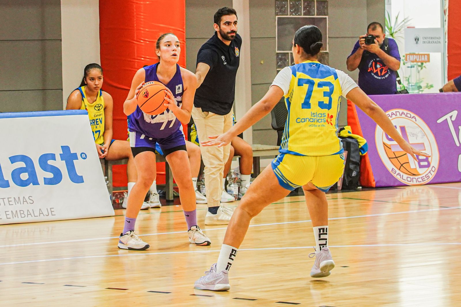 Ataque del equipo granadino en un partido anterior