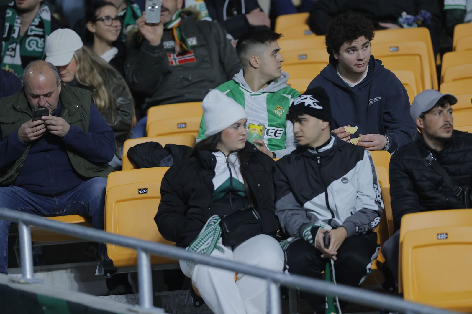 Búscate en las fotos del Betis - Atlético de Madrid