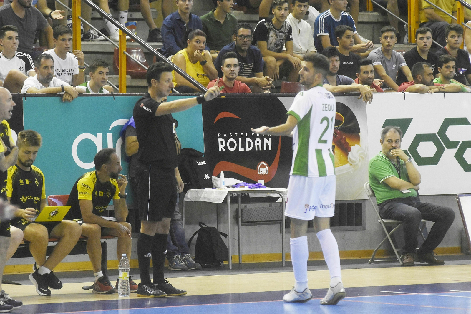 Las imágenes de la presentación del Córdoba Patrimonio de la Humanidad ante el Jaén Paraíso Interior