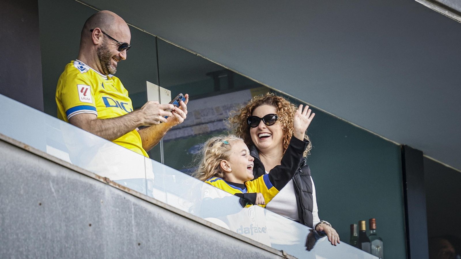 Búscate entre las imágenes del partido de fútbol entre Cádiz CF y Córdoba CF