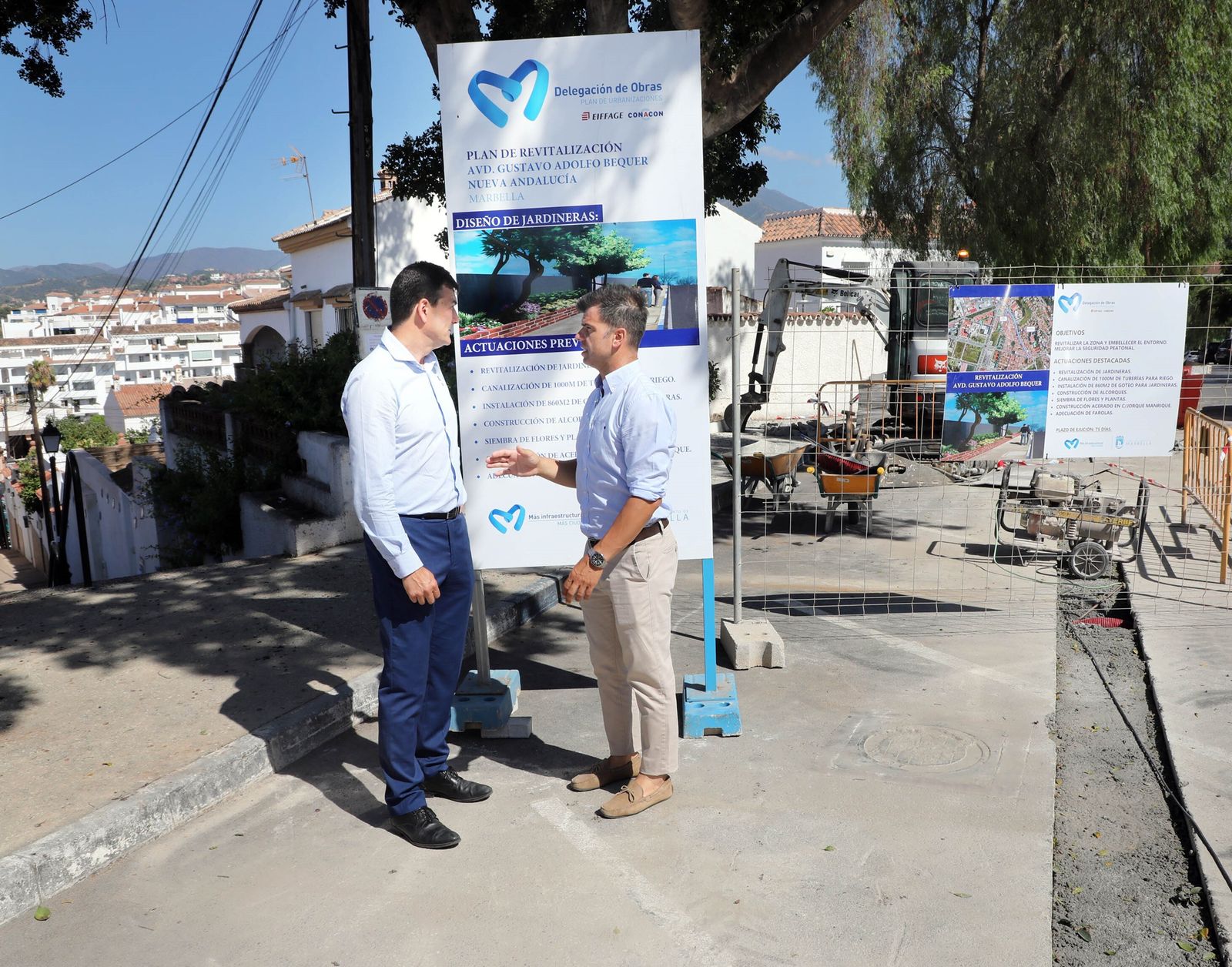 El concejal de Obras, Diego López (D.),y el edil del distrito de Nueva Andalucía, Cristóbal Garre.