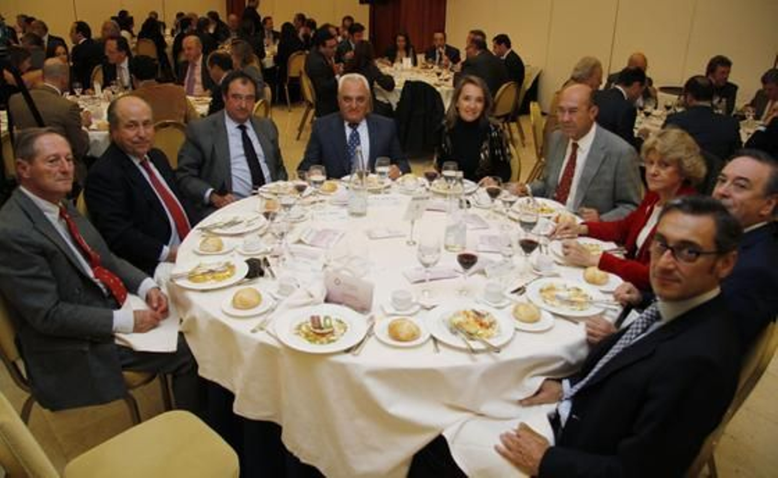 Luis Medina, José Torres Hurtado, Tomás Valiente, Manuel Contreras, Macarena O'Neil, Francisco Ferraro, Soledad Becerril y Gabriel Rojas.

Foto: Juan Carlos Vazquez / Victoria Hidalgo