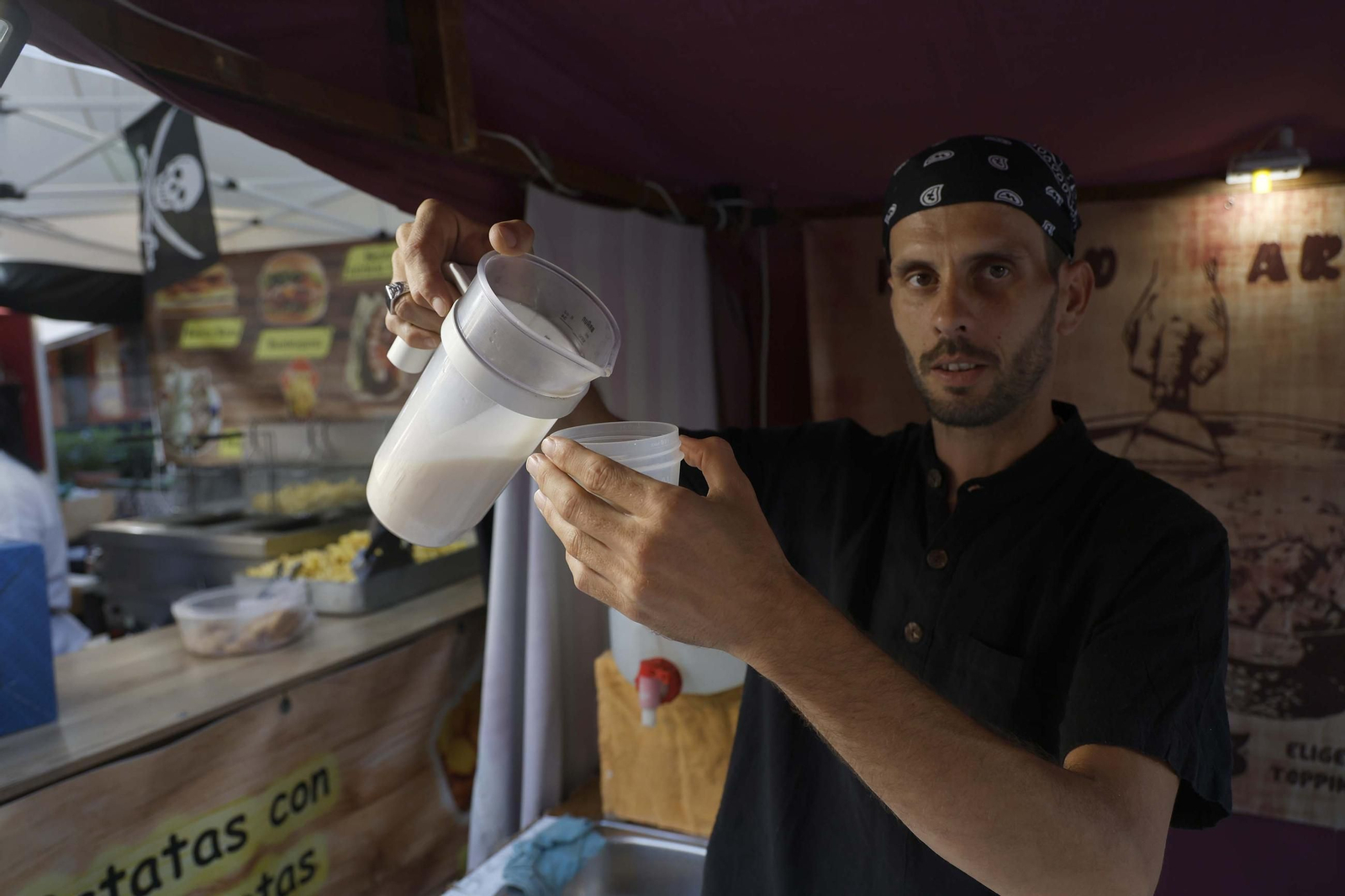 Las fotos del mercadillo pirata en La Línea
