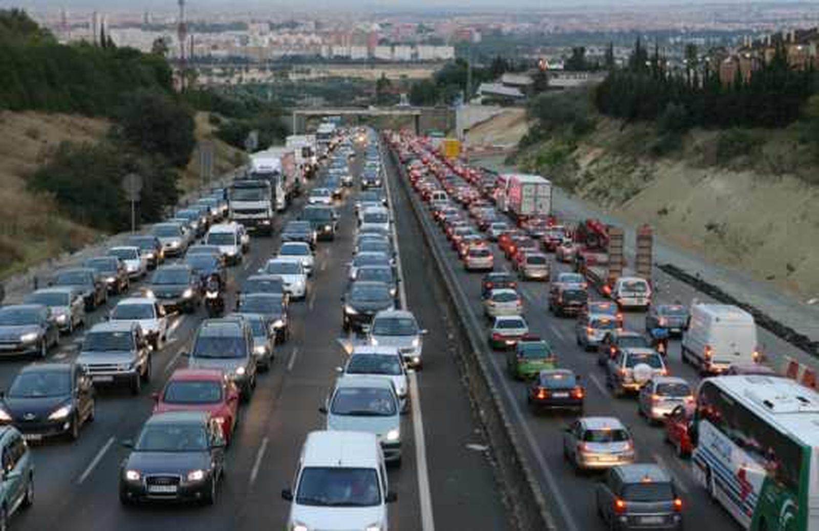 Atasco en la A-49