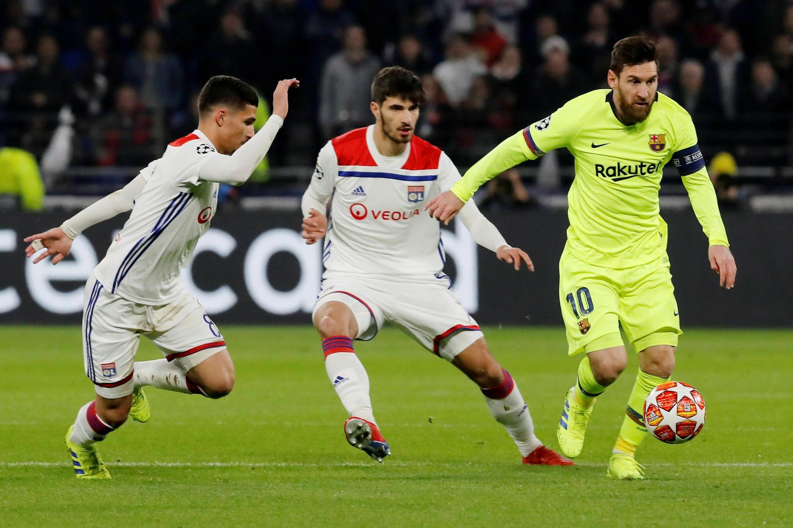 Las imágenes del Olympique de Lyon-FC Barcelona