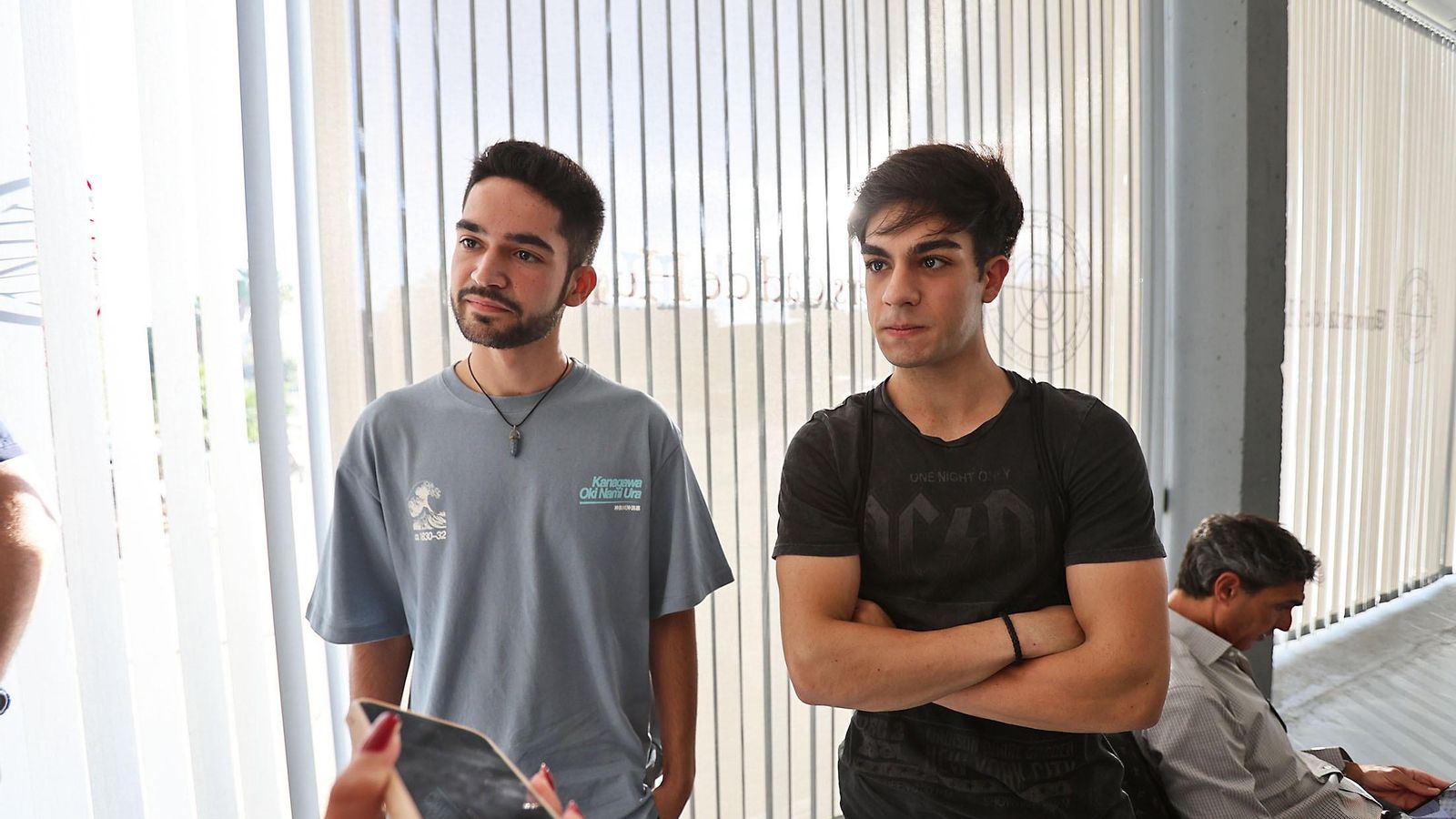Dos de los alumnos del Grado de Medicina. Dos de los alumnos del Grado de Medicina.