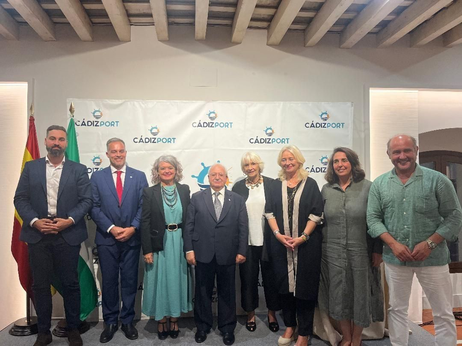 Carlos Lucero, Daniel Macpherson, Blanca Flores, Emilio Medina, Teófila Martínez, Mercedes Colombo, Carmen Sánchez y Juan José Ortiz.