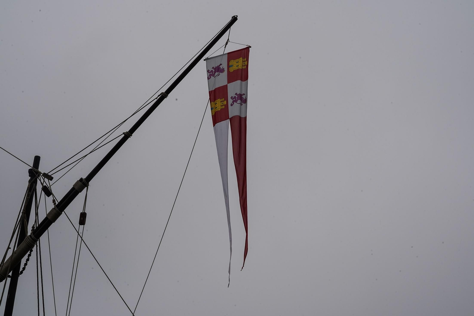 Imágenes de la visita guiada para dar a conocer las reformas realizadas en el Muelle de las Carabelas y su entorno