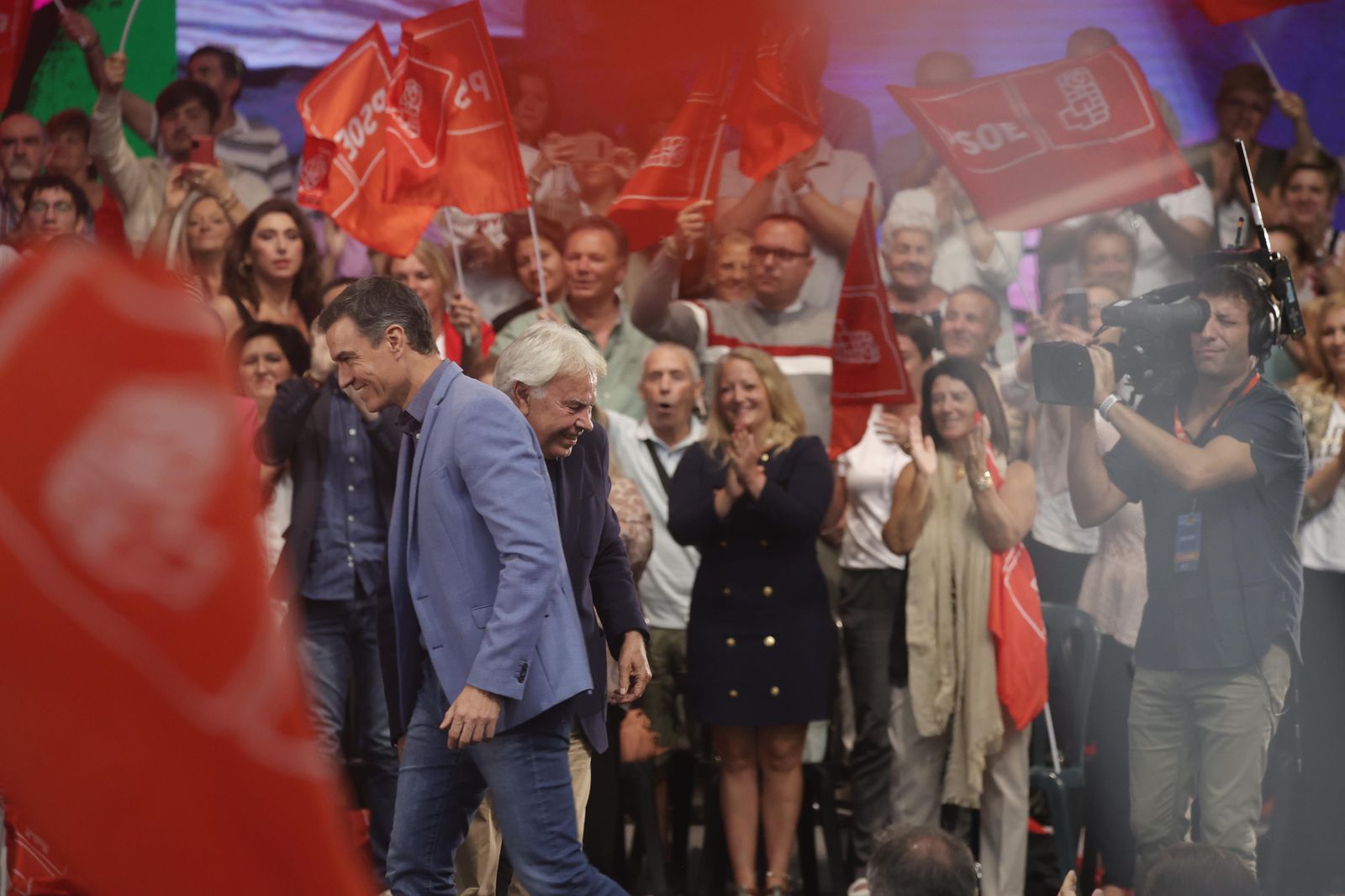 las imágenes del acto del PSOE en Sevilla