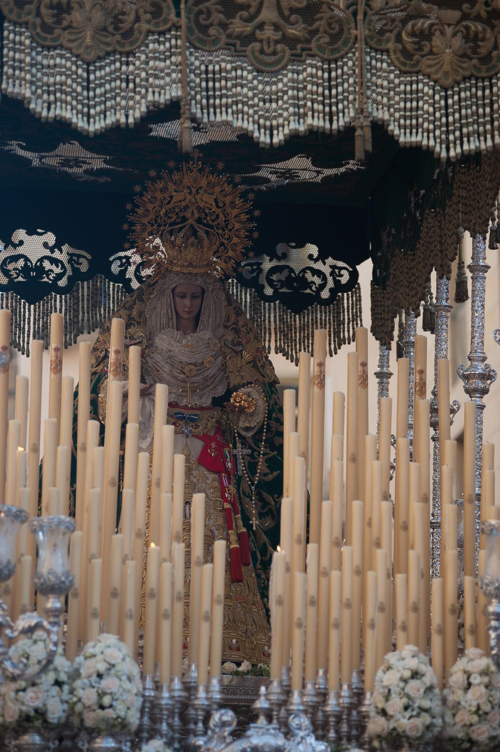 Las fotos de Estudiantes en el Lunes Santo en Málaga