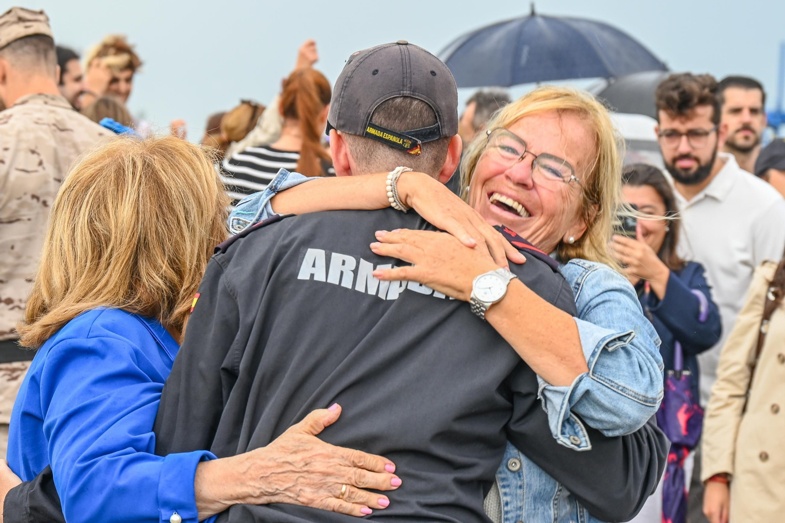Las imágenes de la llegada de la fragata Navarra a la Base de Rota tras la operación Atalanta