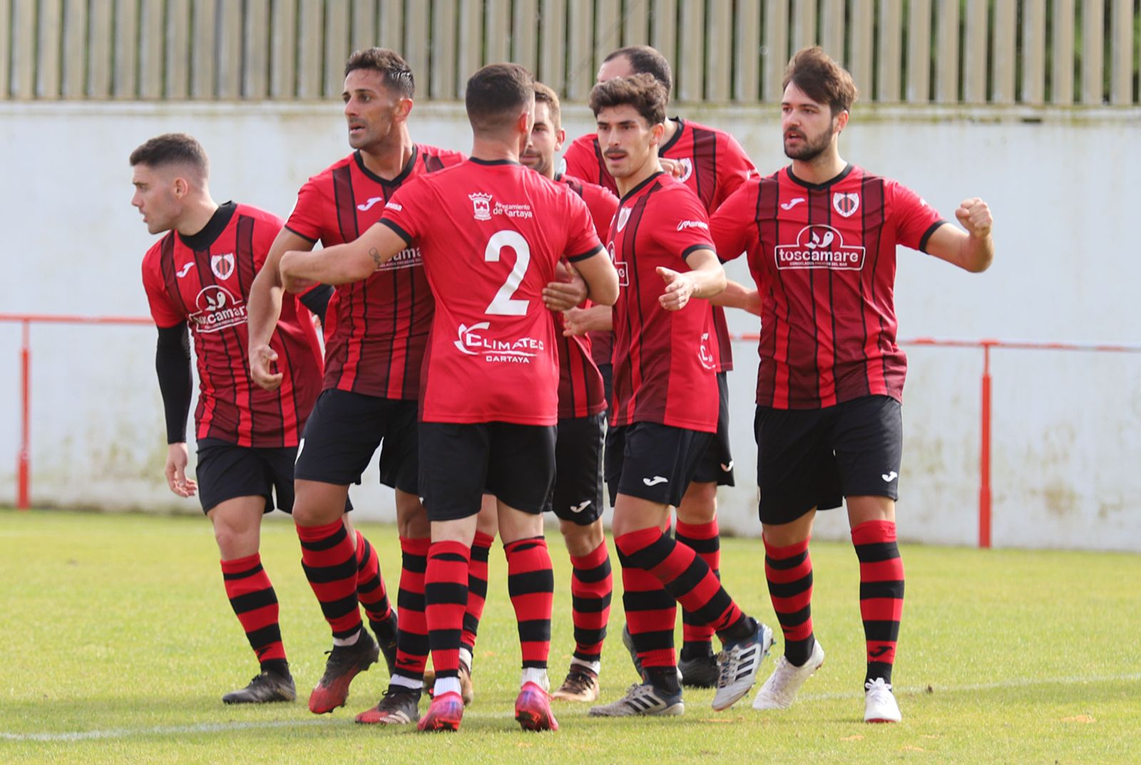 Imágenes del encuentro entre el Cartaya y el atlético Onubense