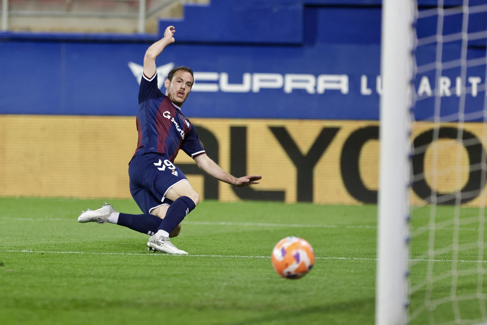 El Eibar-Málaga CF, en fotos