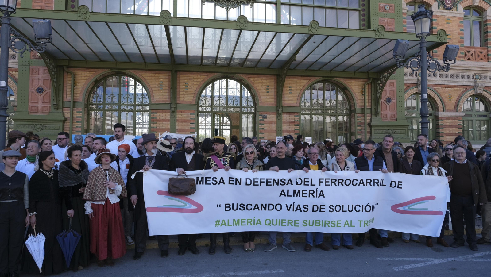 Las mejores imágenes del octavo aniversario de la Mesa del Ferrocarril de Almería