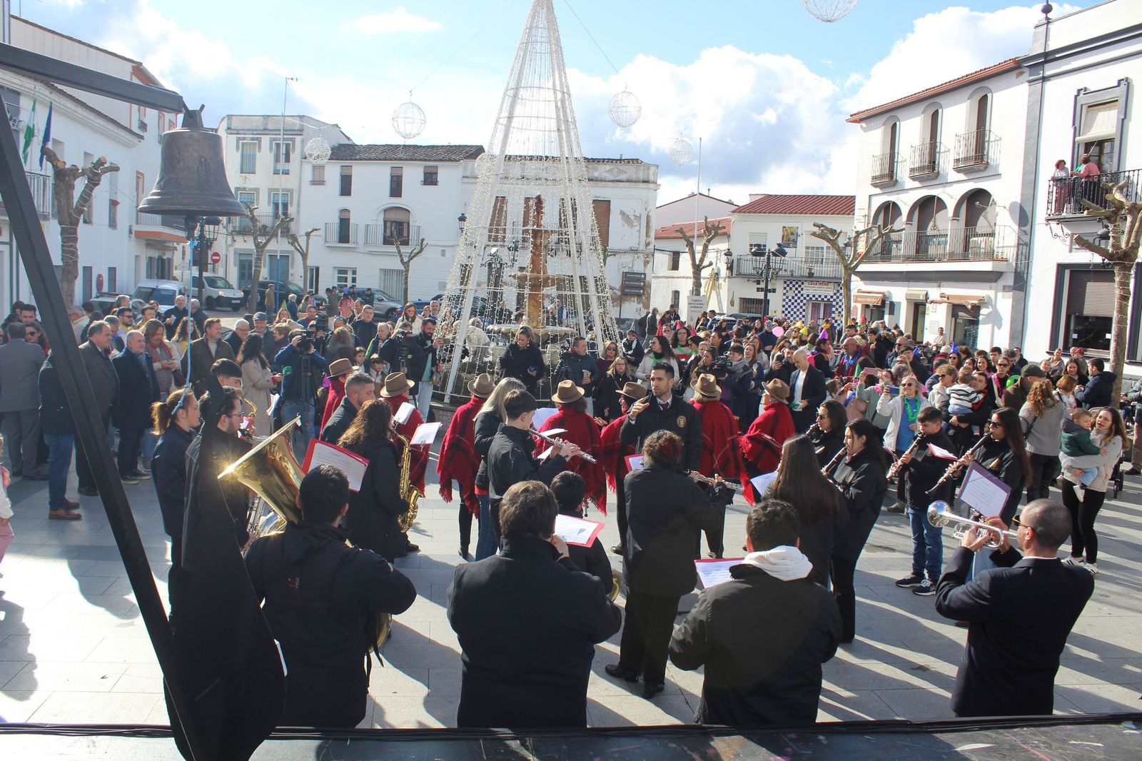 Fotografías de cómo son las Precampanadas de Jabugo con 12 lonchas de jamón