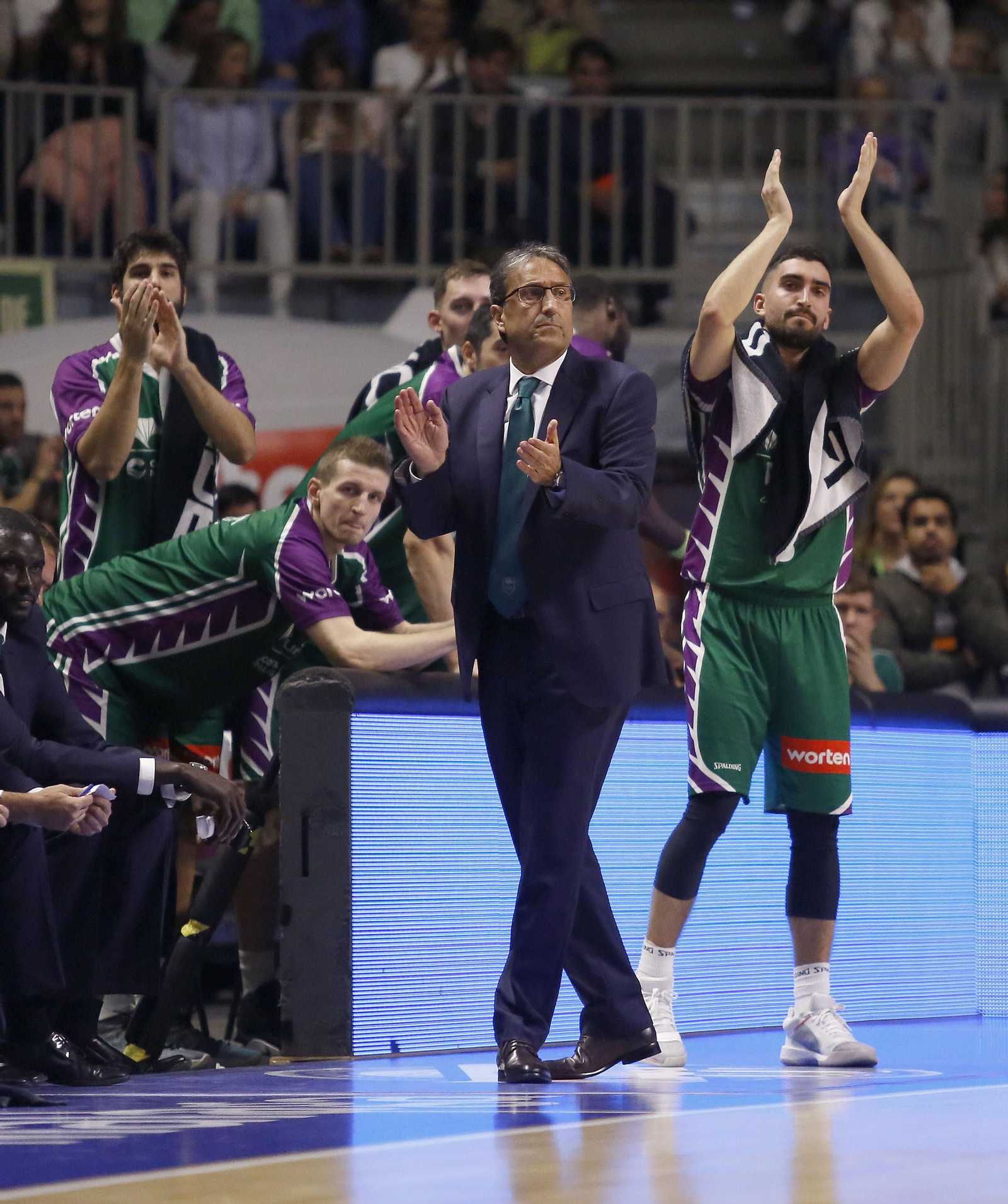 Las imágenes del triunfo del Unicaja ante el Barcelona