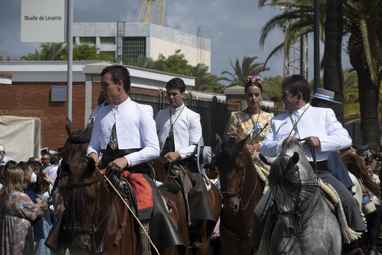 Todos los rocieros de la comitiva de la Hermandad de Huelva, en imágenes