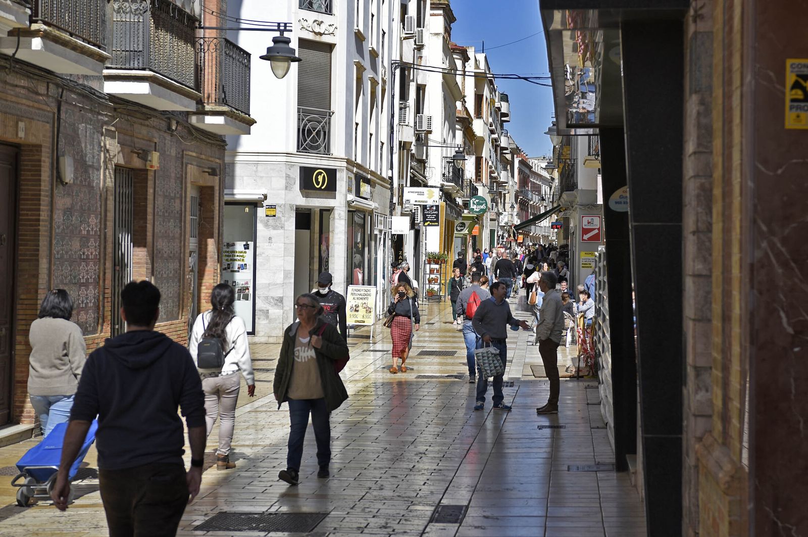 Ambiente en la capital onubense.
