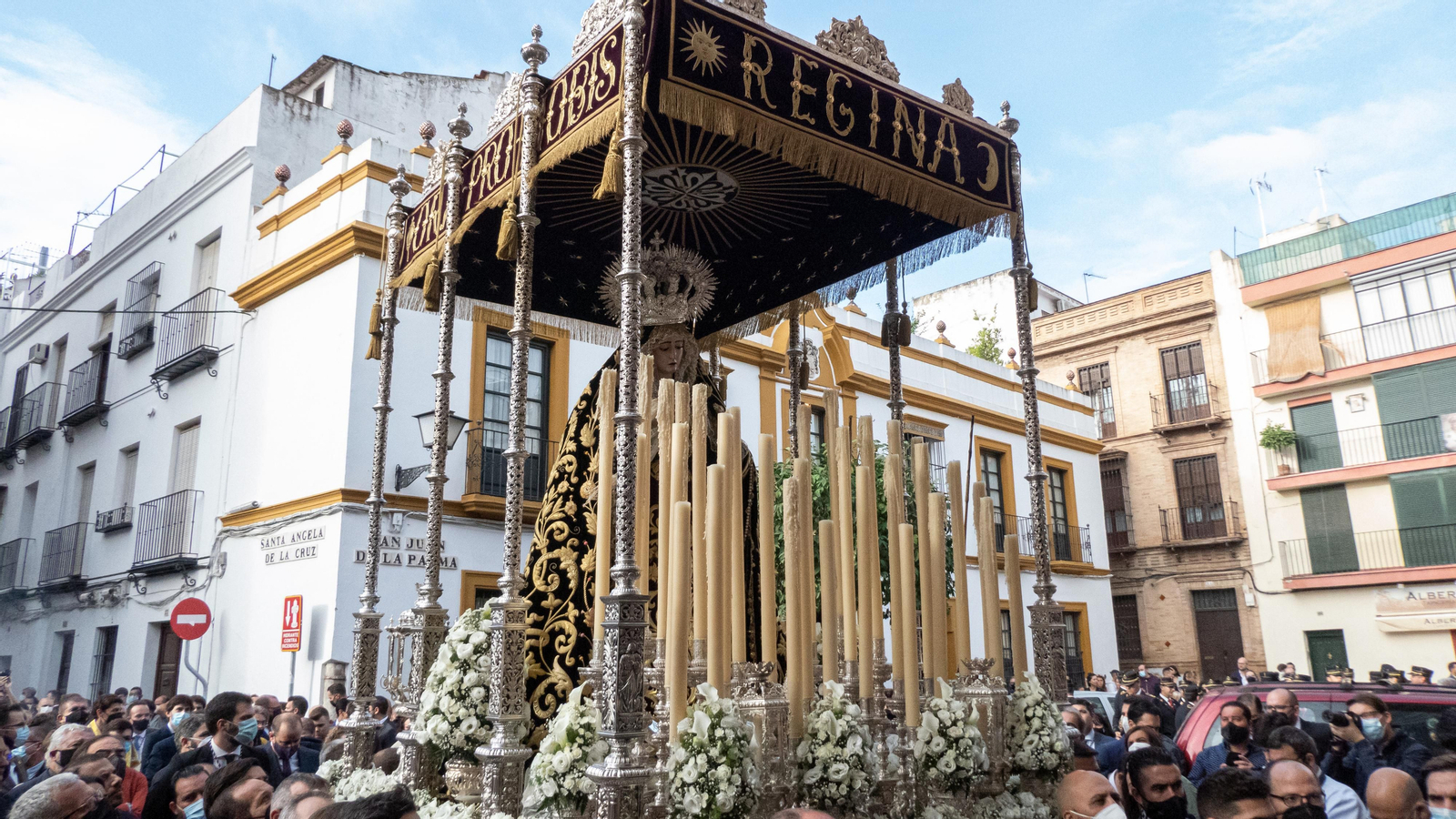 La Virgen del Rosario de Montesión en su rosario de la aurora, en imágenes