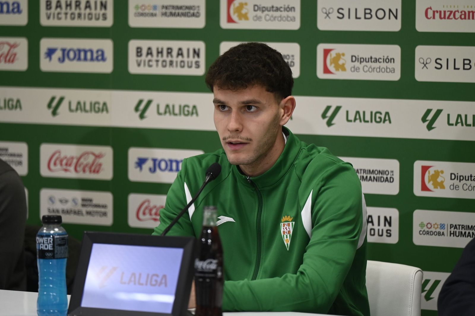 Las mejores fotos de la presentación de Trilli con el Córdoba CF