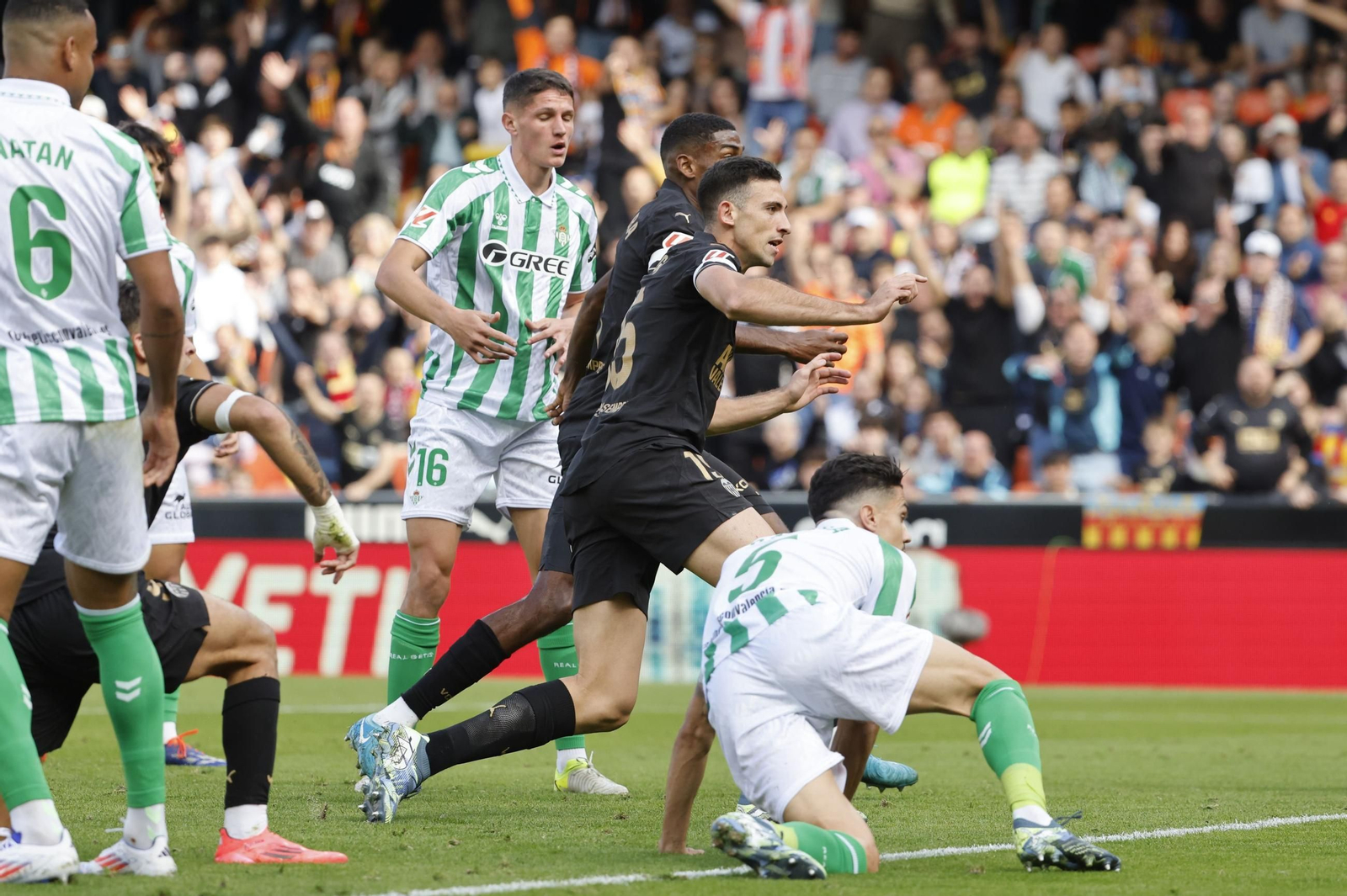 Las fotos del emotivo Valencia - Betis