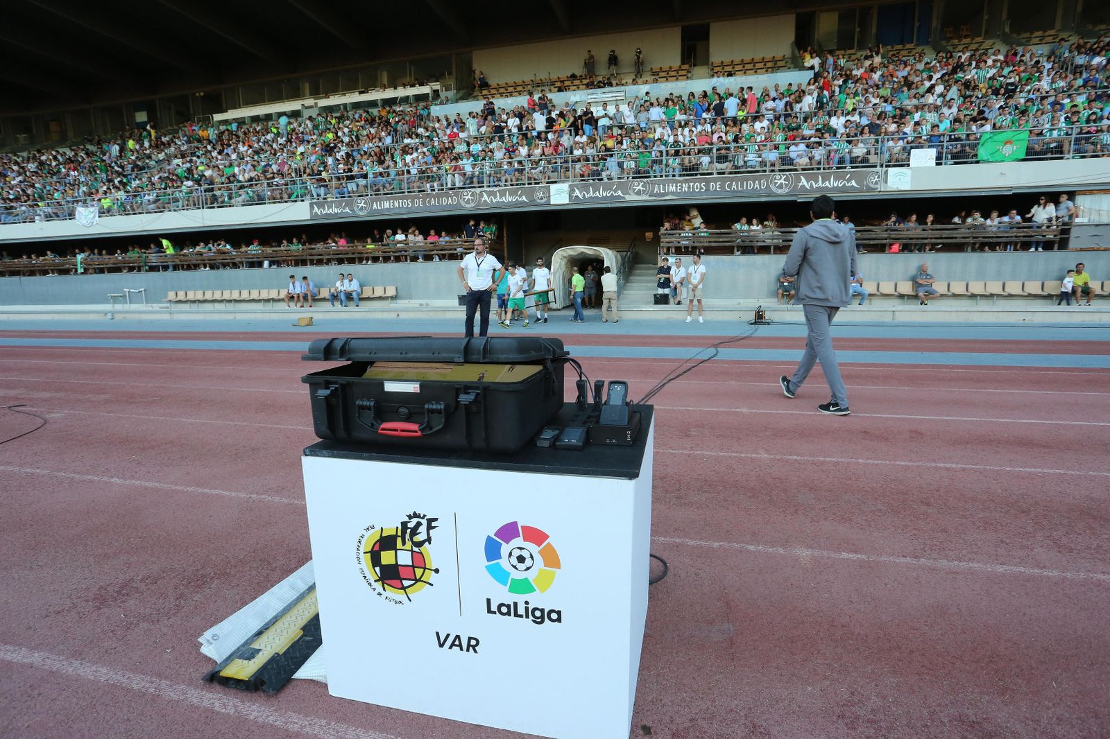 Las imágenes del Betis-Lille en Jerez