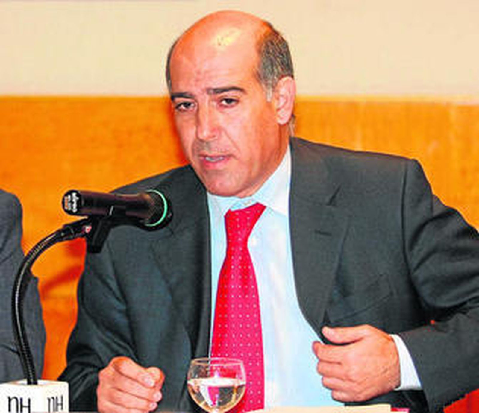 Miguel Novoa, durante un acto como director de Giahsa.