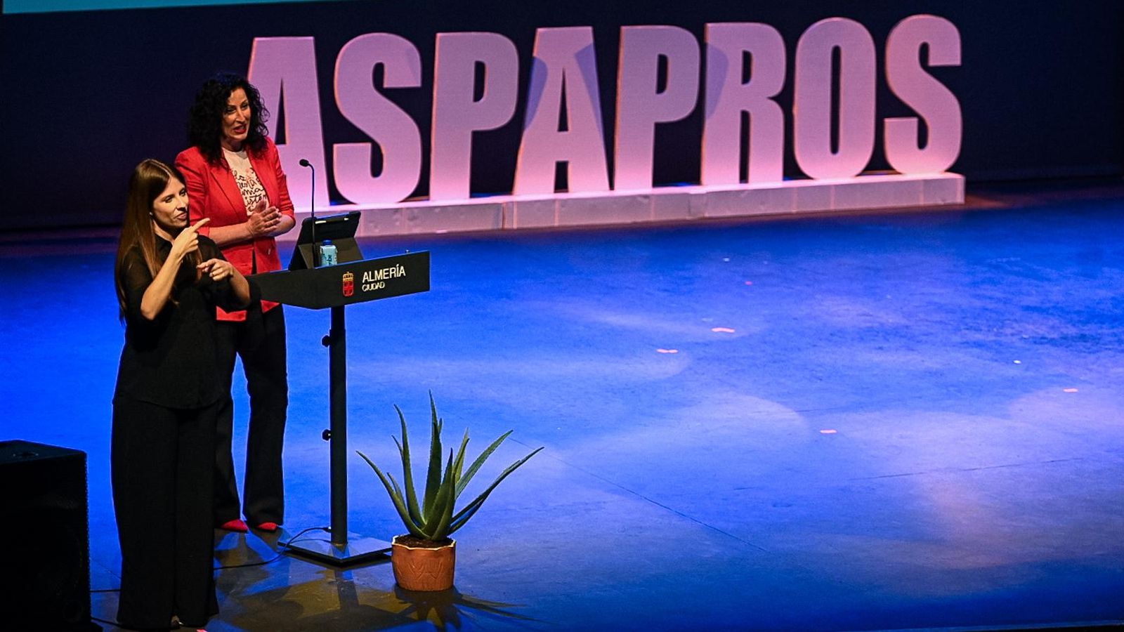 María del Mar Vázquez durante su discurso en la gala de Aspapros.