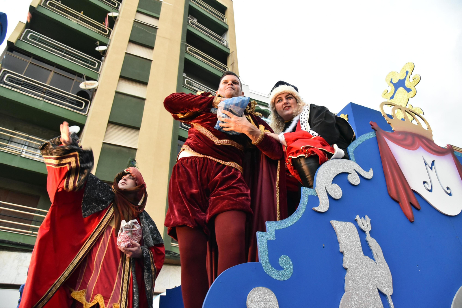 Imágenes de la Cabalgata de la ilusión en La Línea