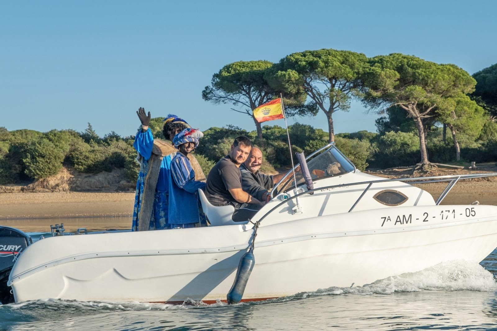 Así ha vivido el Río San Pedro su  original 'Cabalgata de la Ilusión'
