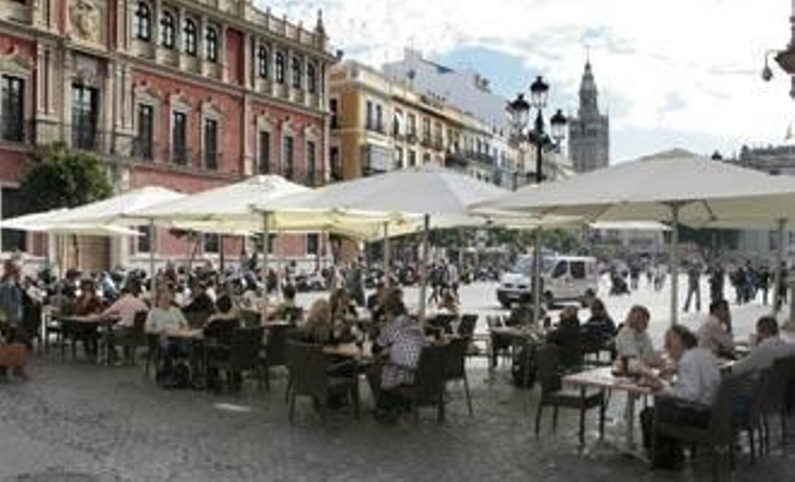 El PSOE denuncia una "falta de protección para los usuarios" en la nueva ordenanza de actividades