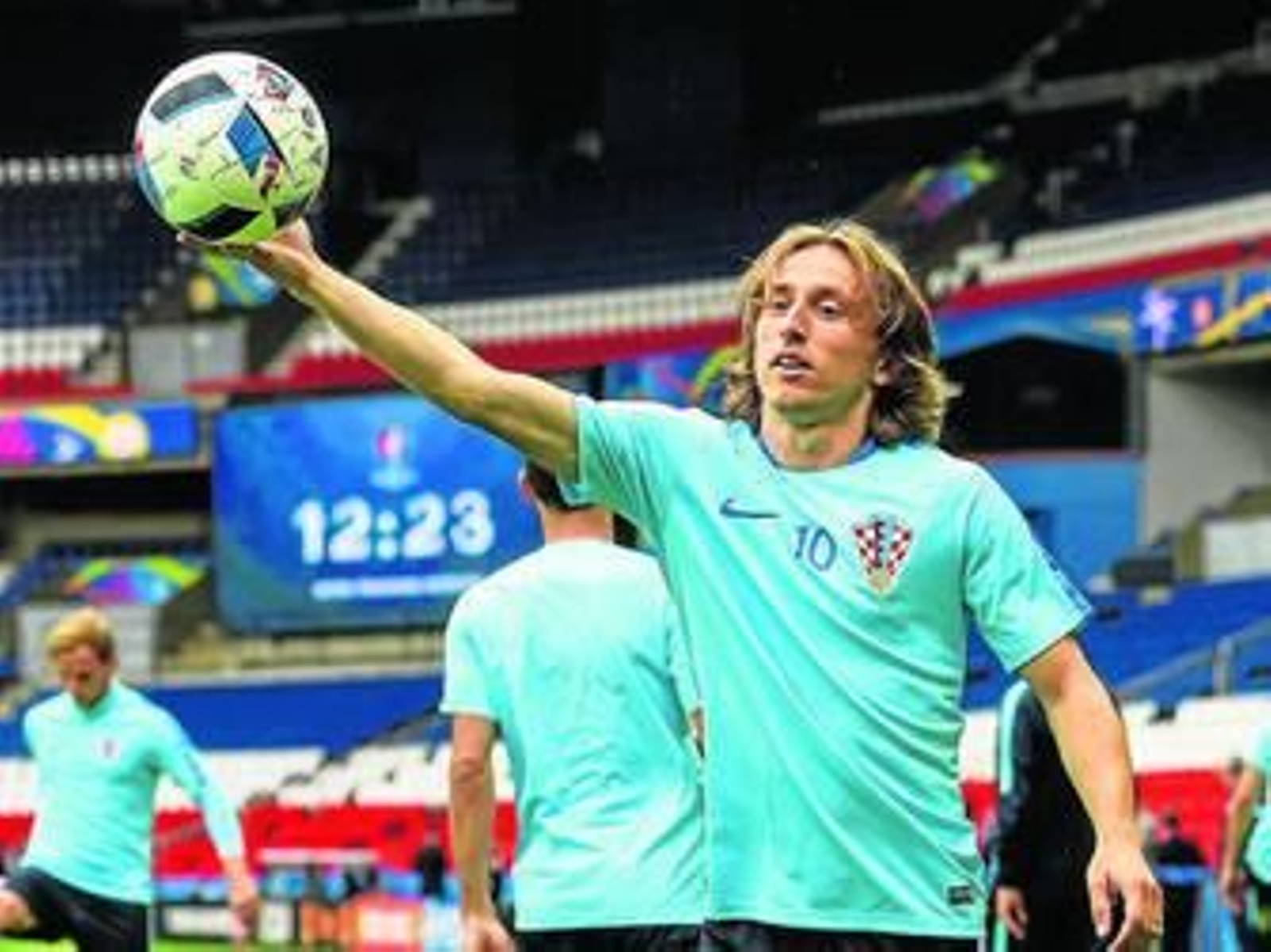 Agarrada al enigma Modric