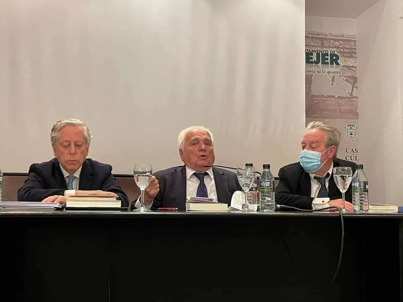 El vejereigo, Antonio Morillo, durante el acto de presentación de su libro.