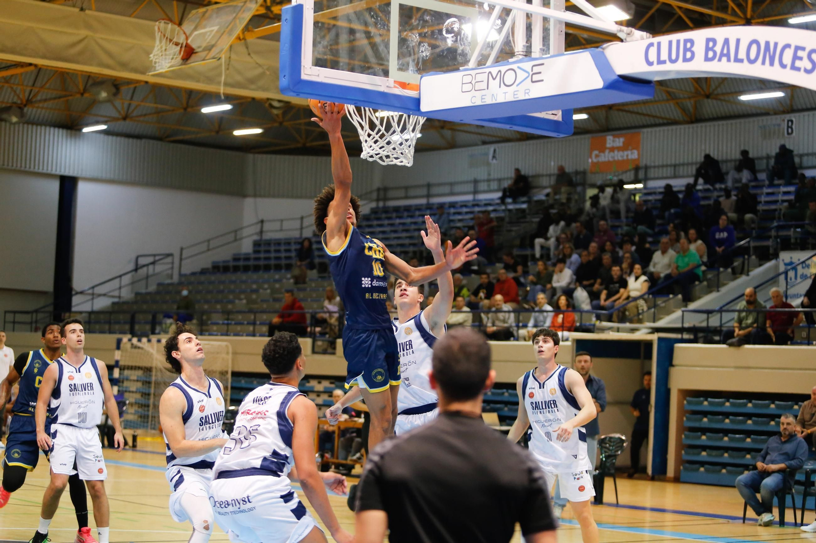 Las fotos del Club Baloncesto Algeciras - Salliver Fuengirola de la Tercera FEB