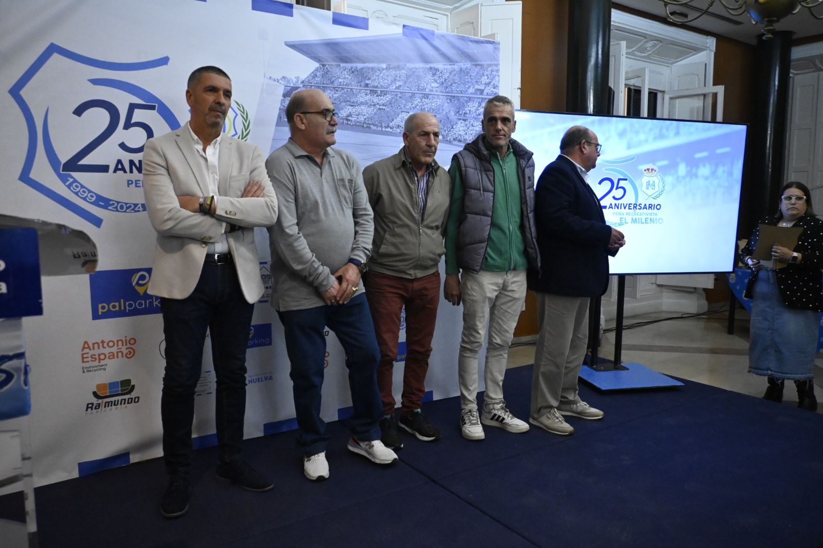 Acto de celebración del 25 aniversario de la Peña Cultural Recreativista 'El Milenio' en imágenes