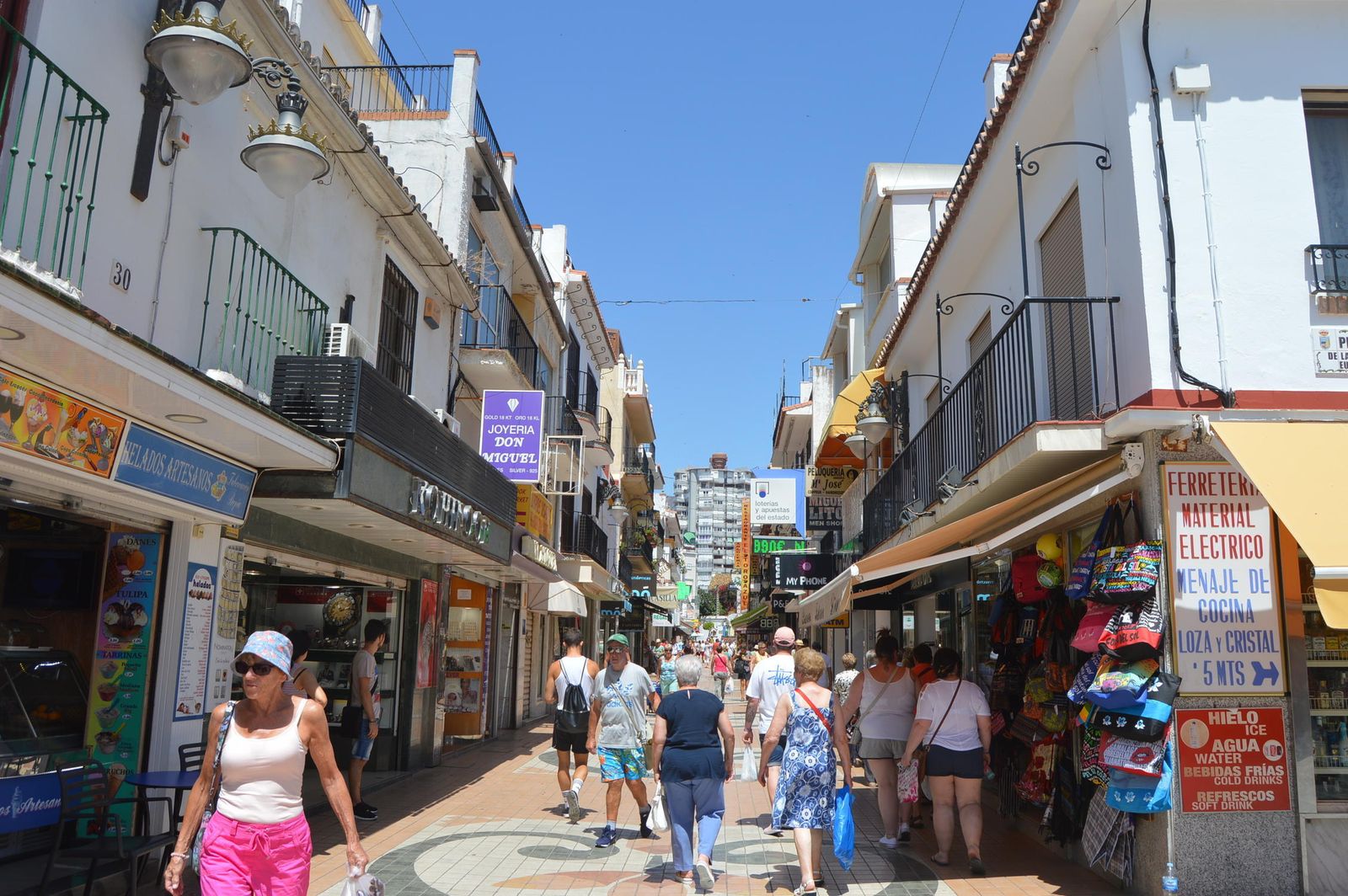 La calle San Miguel de Torremolinos.