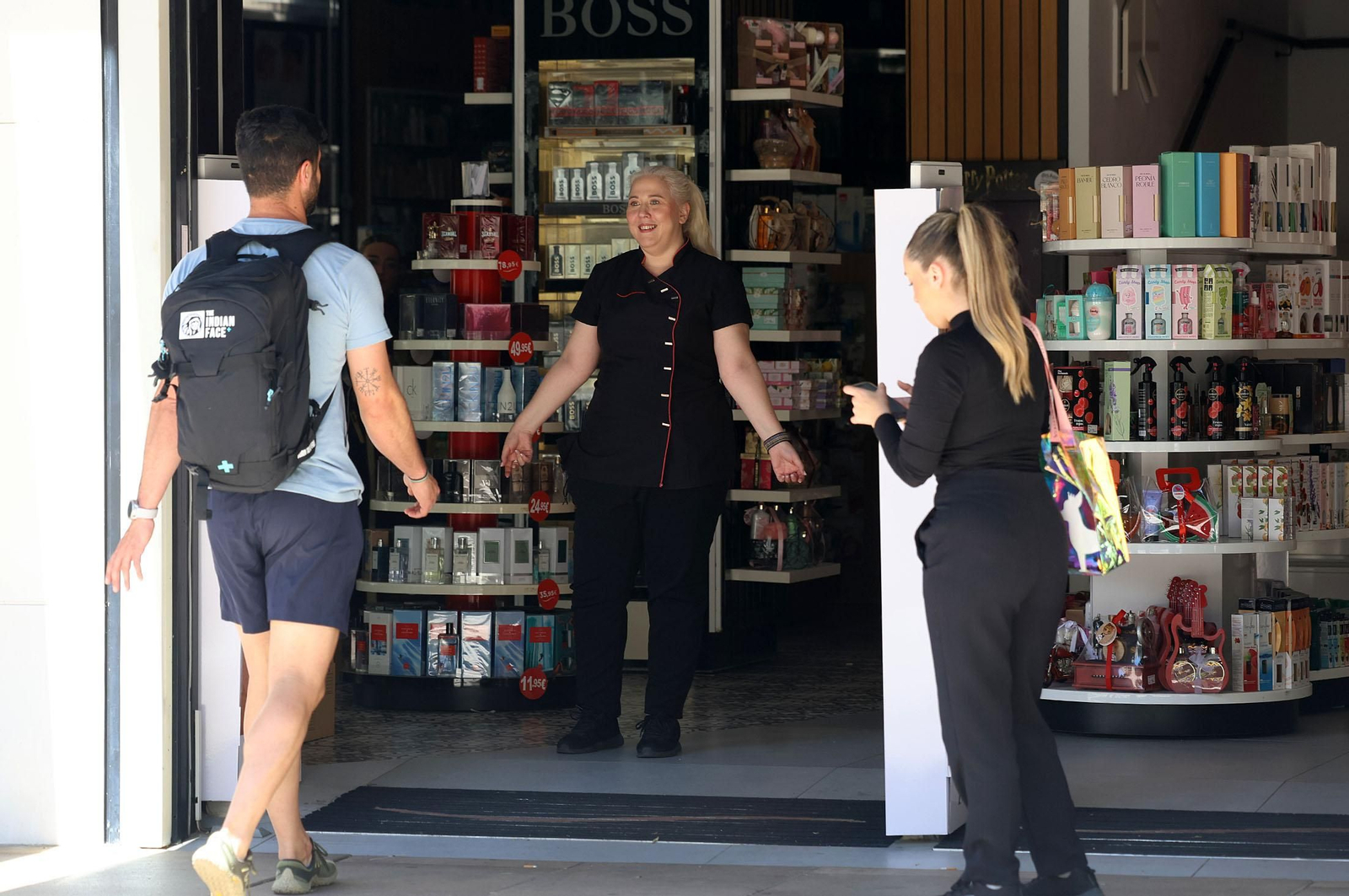 Así se vivió el apagón en las calles de Huelva, en imágenes