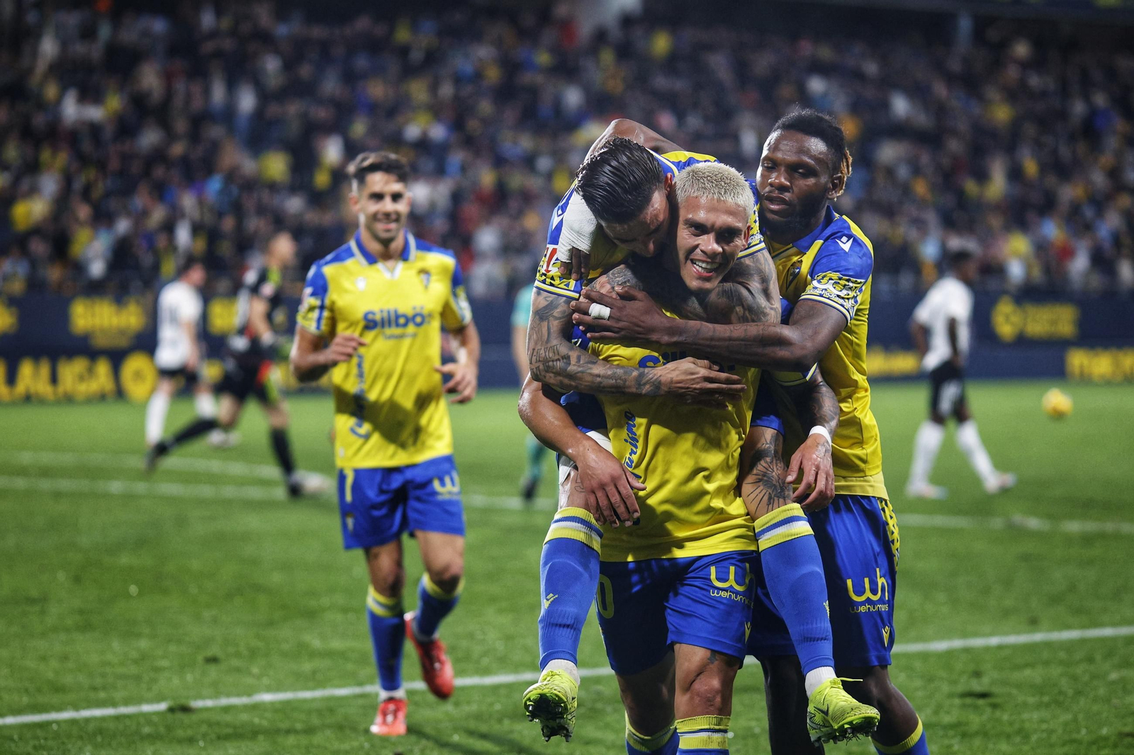 Las imágenes del partido de fútbol Cádiz CF - Burgos