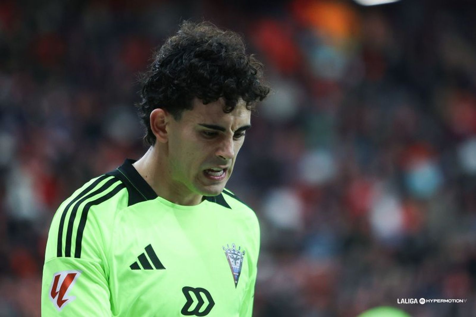 El Sporting golea al colista Mirandés, próximo rival del Málaga CF