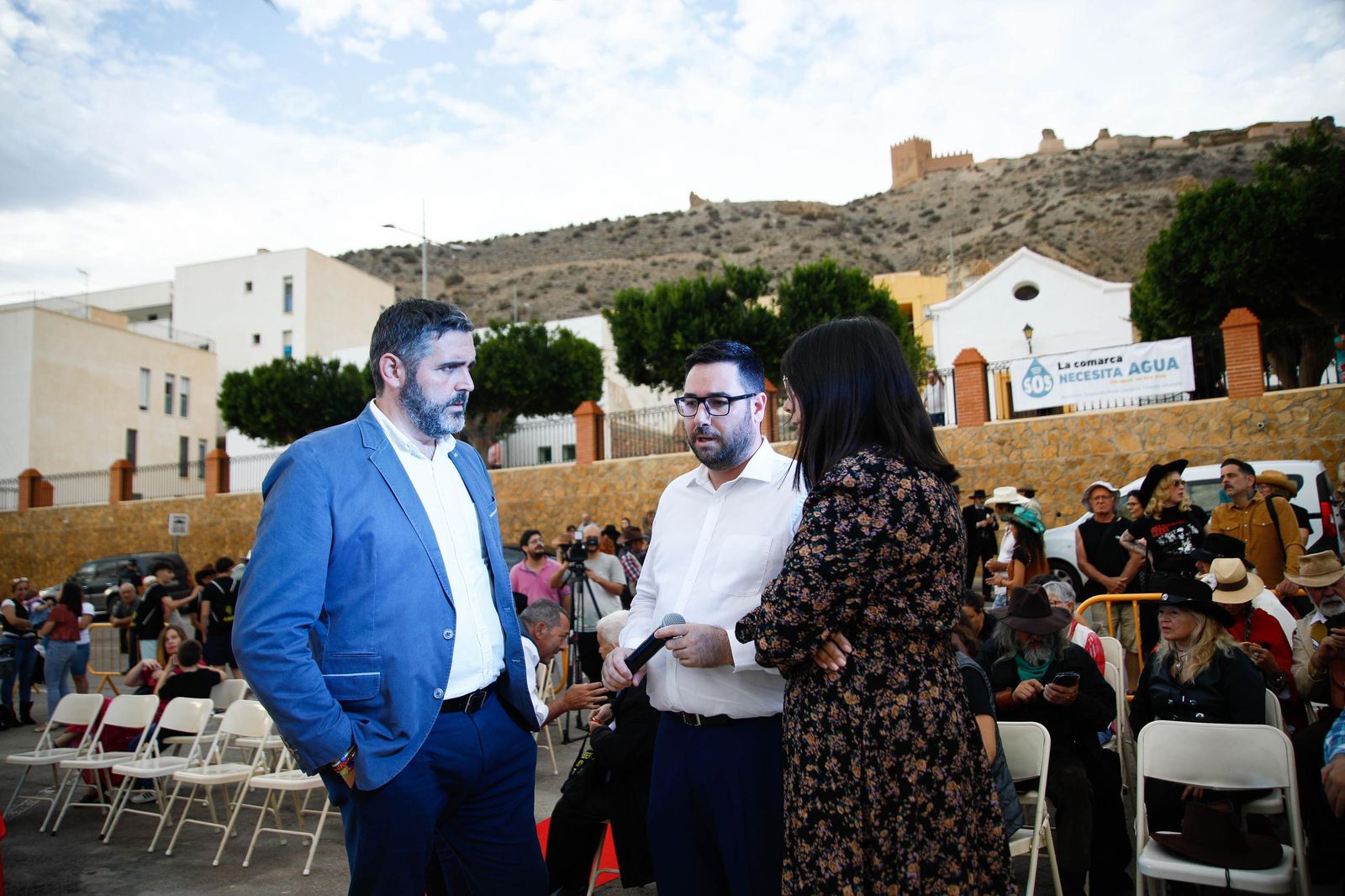 Descubrimiento de la silla del actor Fabio Testi en el Paseo de la Fama de Tabernas, en imágenes