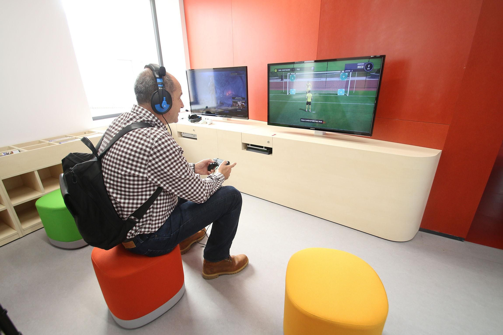 Fotogalería de la Biblioteca Central José María Artero